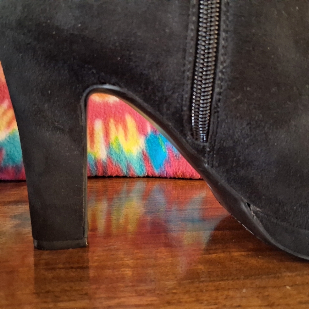 Impo Black Suede Leather Ankle Boots Side Zipper Heeled Silver Buckle Accent 10 - Picture 9 of 14